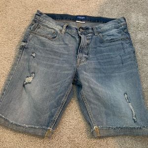Skinny jean shorts
